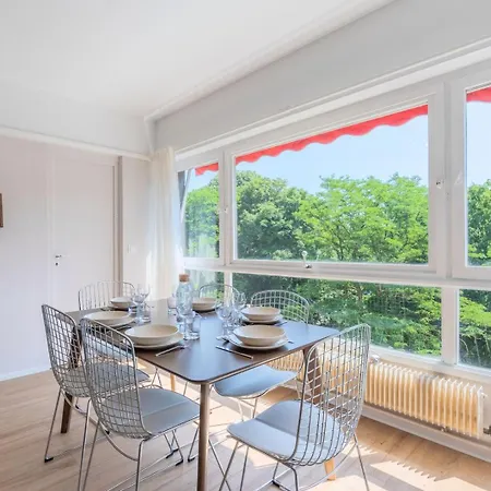 Spacious 3 Bedroom Apartment & Private Parking! Lambersart Exterior photo